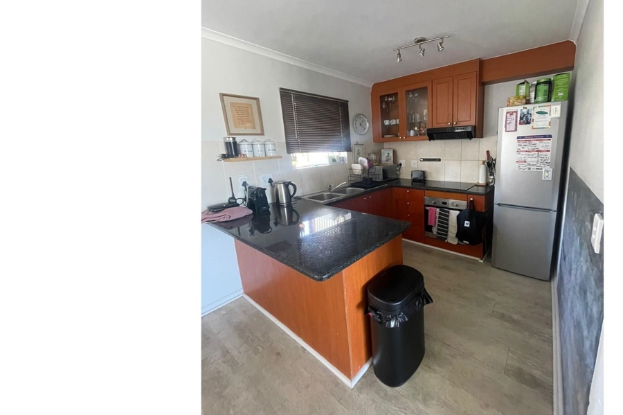 To Let 3 Bedroom Property for Rent in Big Bay Western Cape